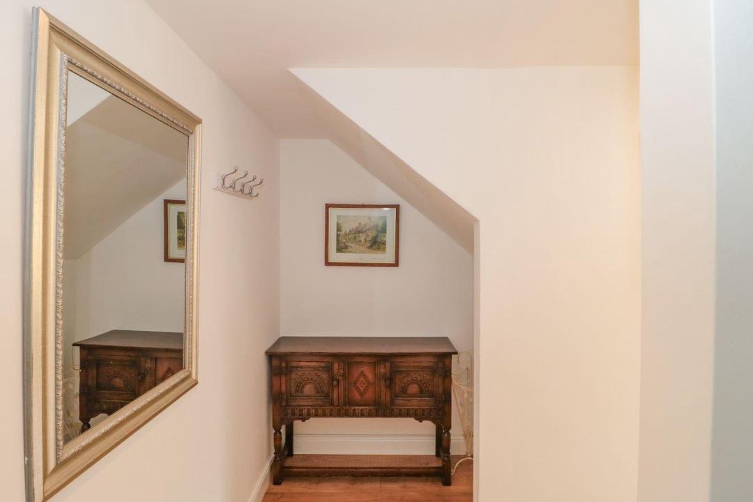 Photo of Others in Norton Sub Hamdon