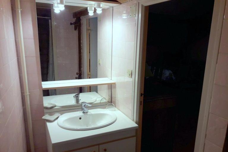 Photo of Bathroom in Perrancey-les-Vieux-Moulins