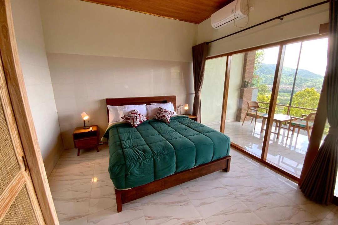 Photo of Others in Sidemen