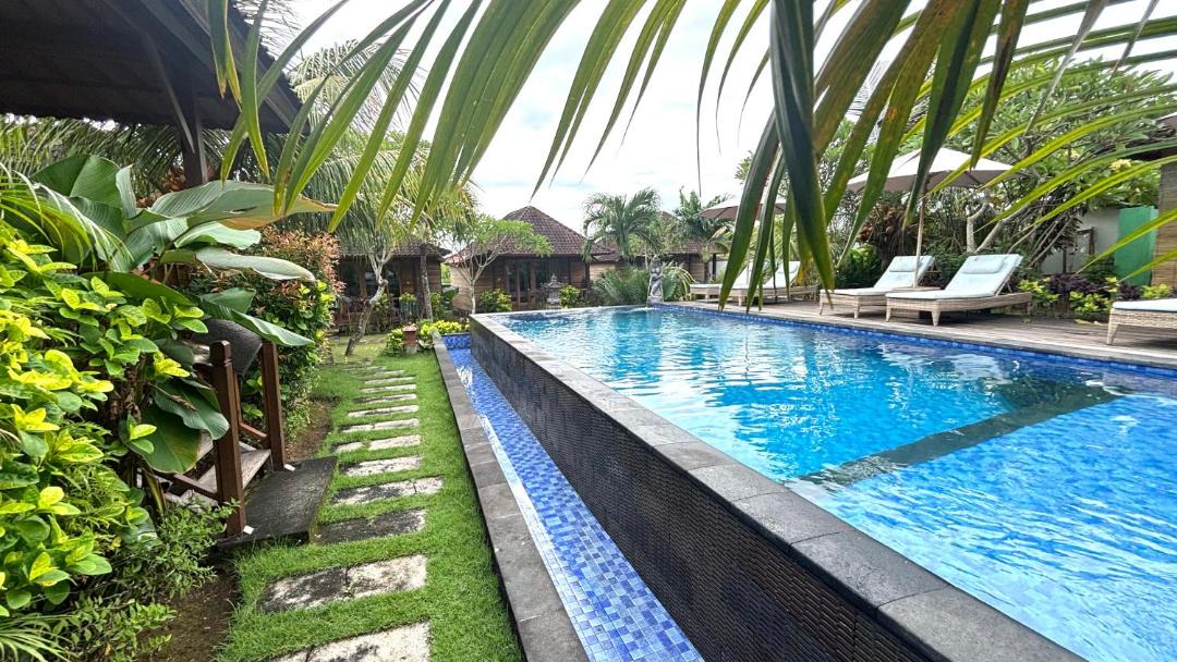 Photo of Others in Mushroom Bay