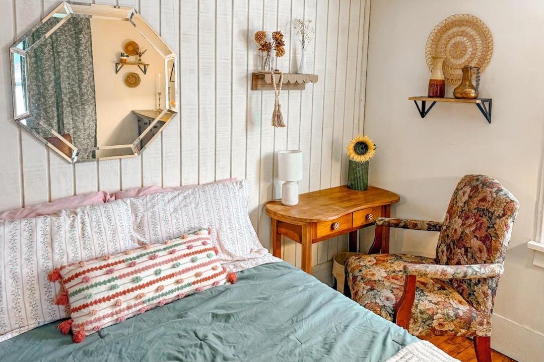 Photo of Bedroom in Gwinn