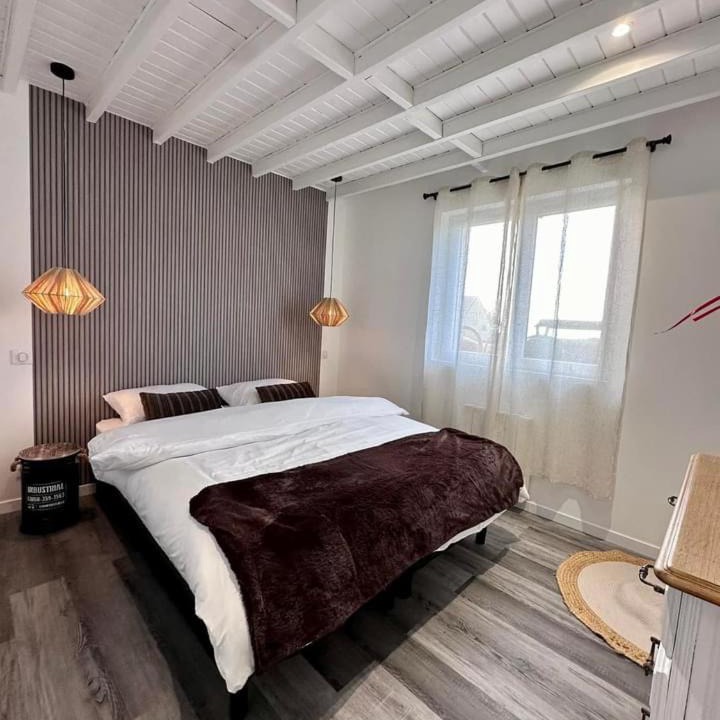 Photo of Bedroom in Saint-Remy-Boscrocourt