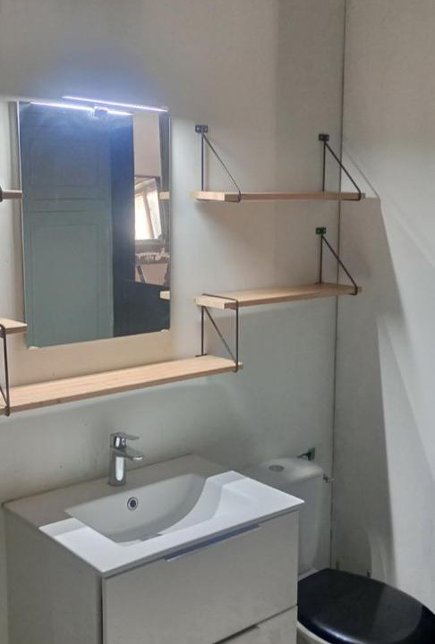 Photo of Bathroom in Pons