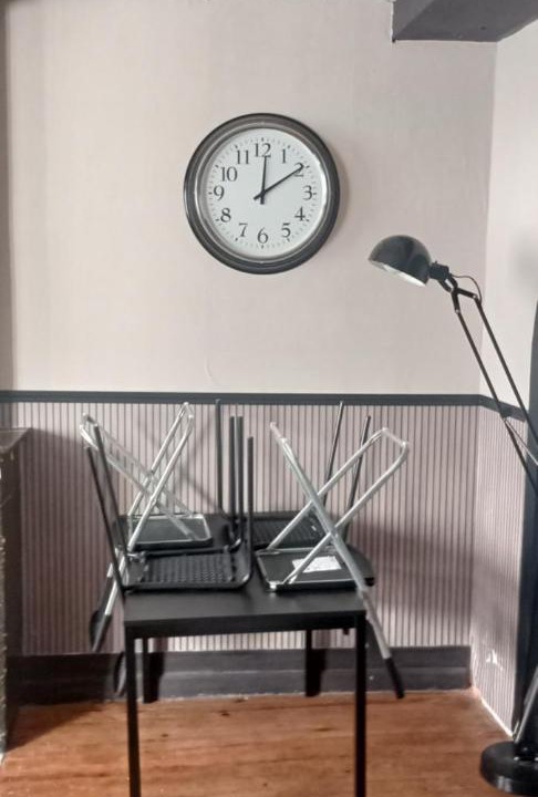 Photo of Others in Pons