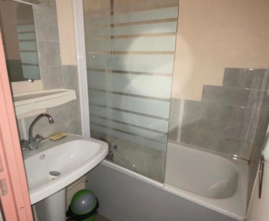 Photo of Bathroom in Premanon