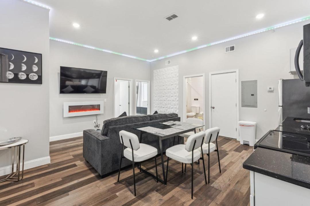 Photo of Others in Fairmount