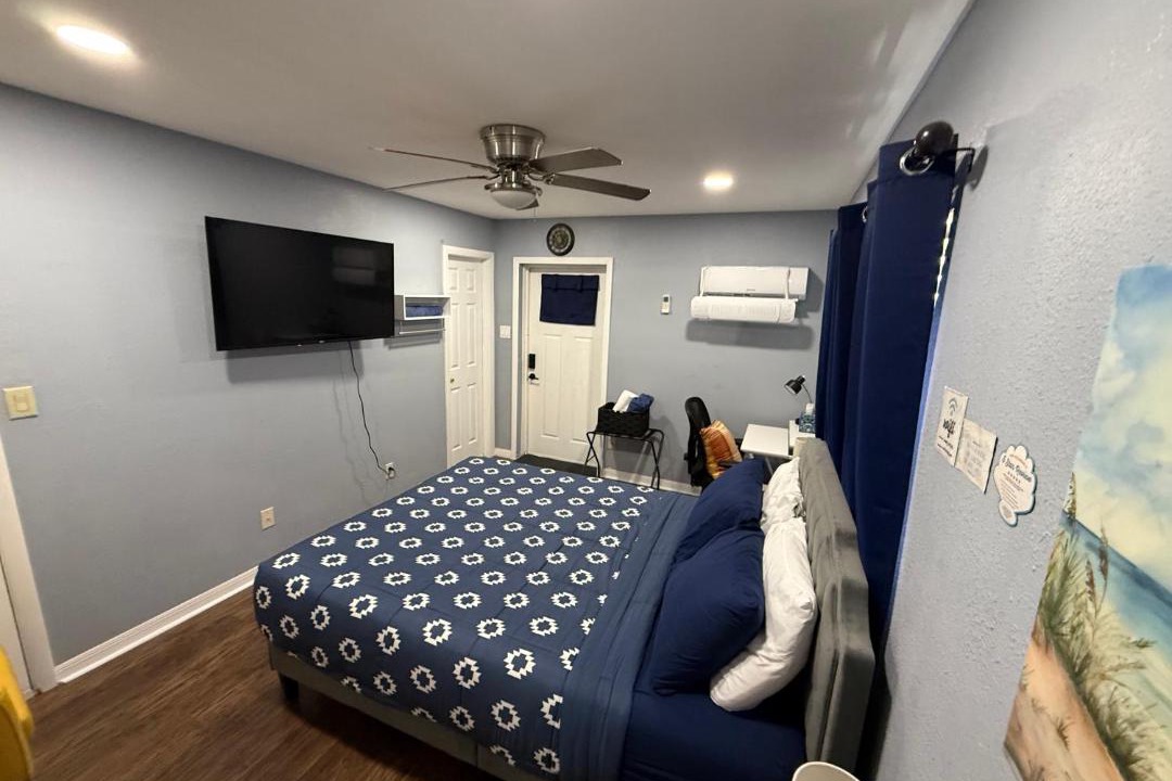 Photo of Bedroom in Conway