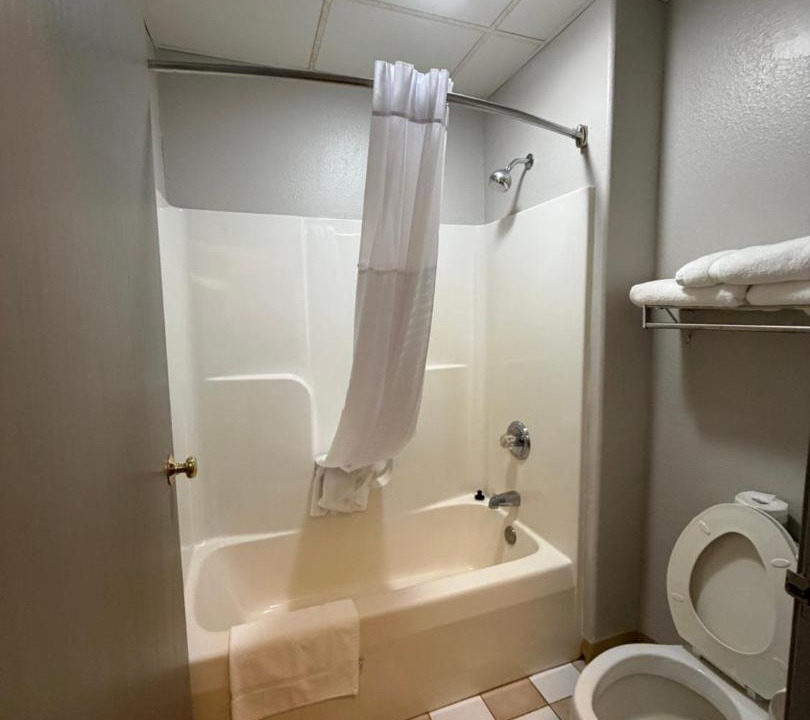 Photo of Bathroom in Kentland