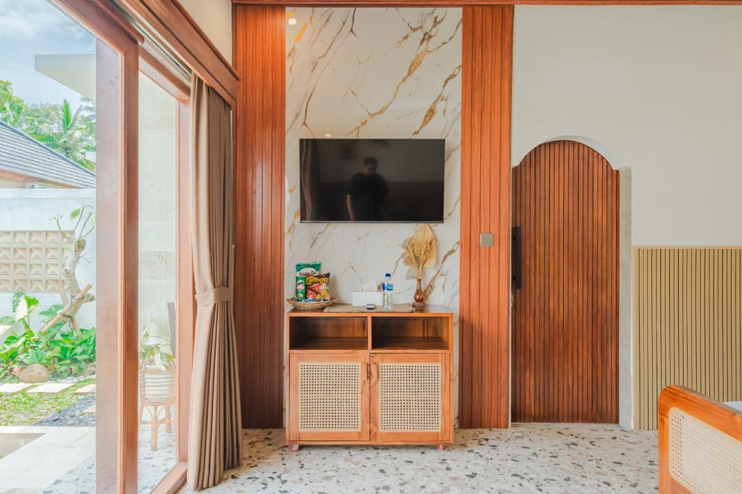 Photo of Others in Penestanan