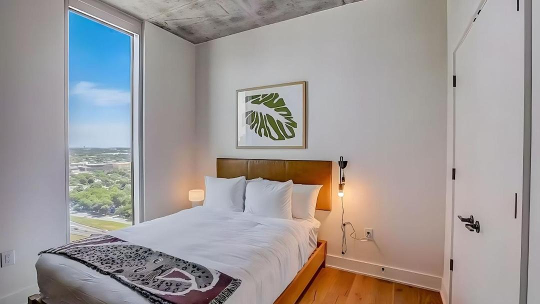 Photo of Bedroom in Rainey Street Historic District