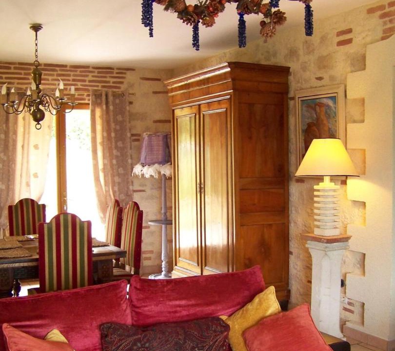 Photo of Livingroom in Sainte-Colombe-en-Bruilhois