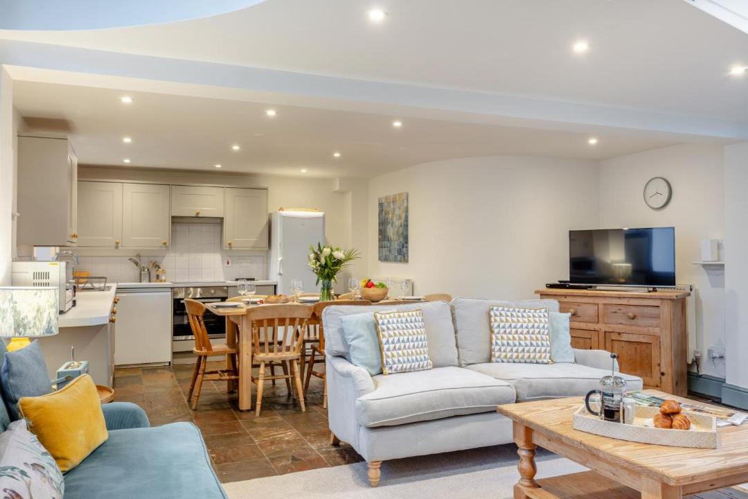 Photo of Others in Shebbear