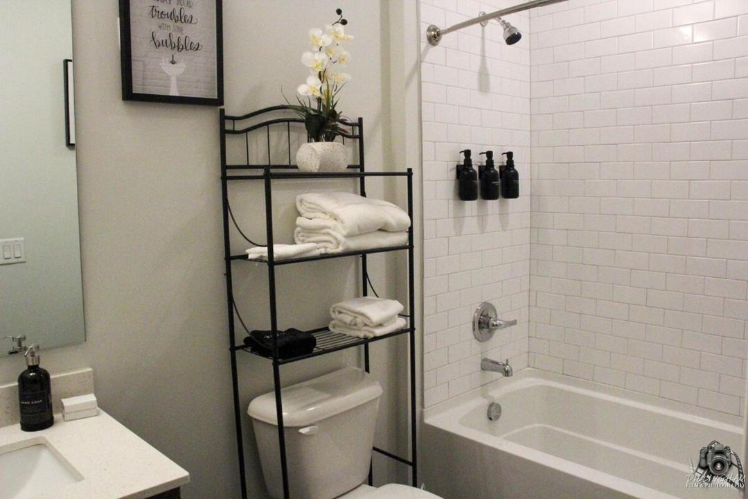 Photo of Bathroom in Central Business District