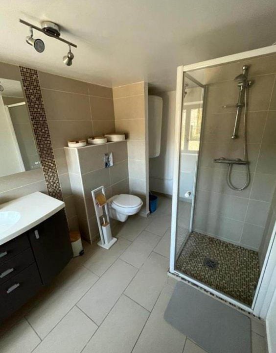 Photo of Bathroom in Durdat-Larequille