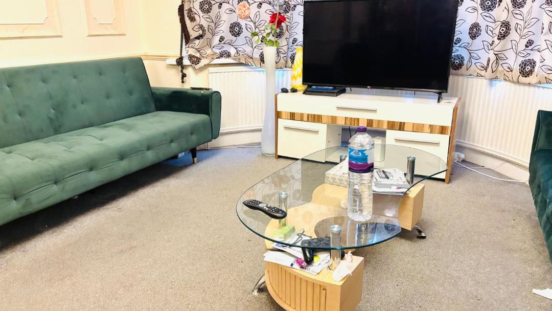 Photo of Livingroom in Mayfield