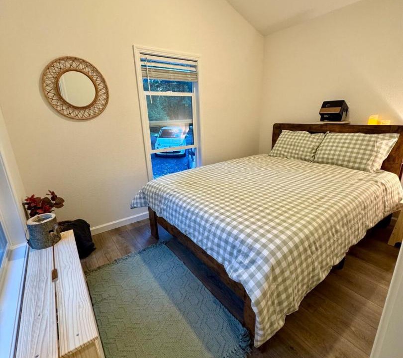 Photo of Bedroom in Klamath