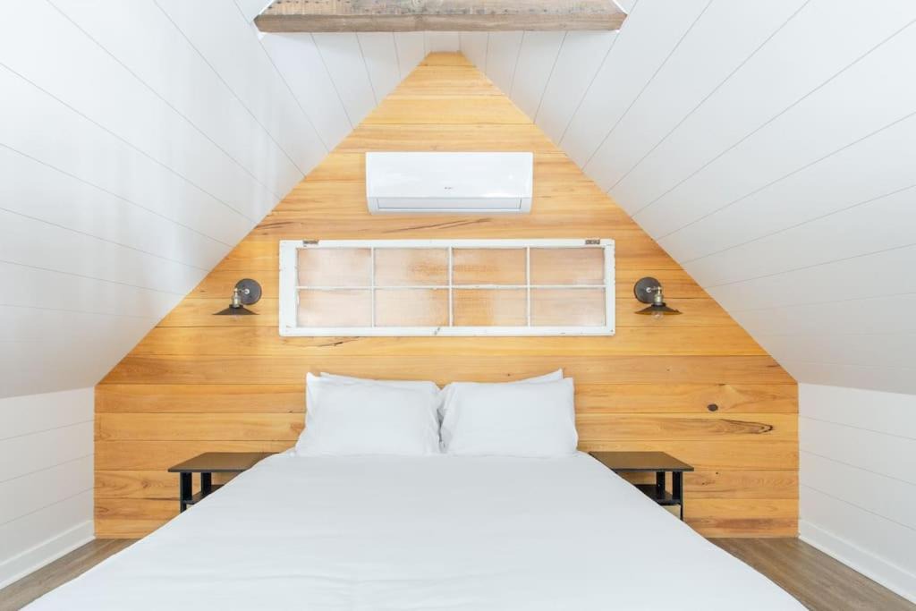 Photo of Bedroom in Charleston