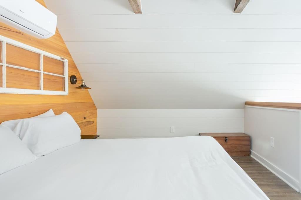 Photo of Bedroom in Charleston