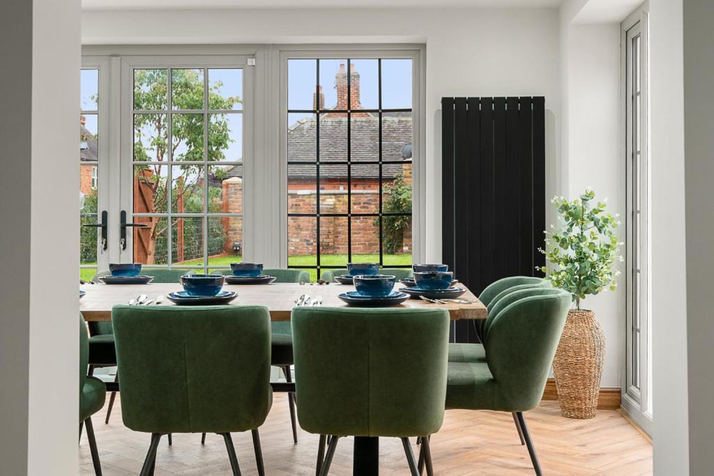 Photo of Others in Burton on Trent