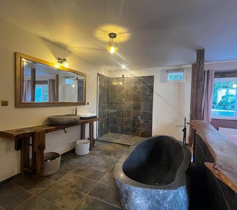 Photo of Others in Ciran