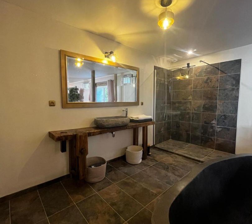 Photo of Bathroom in Ciran