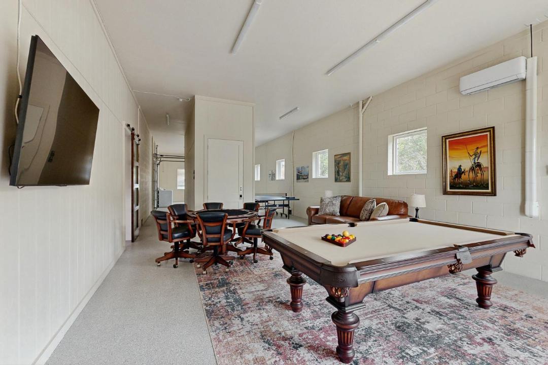 Photo of Livingroom in Point Venture