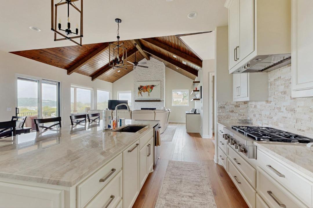 Photo of Kitchen in Point Venture