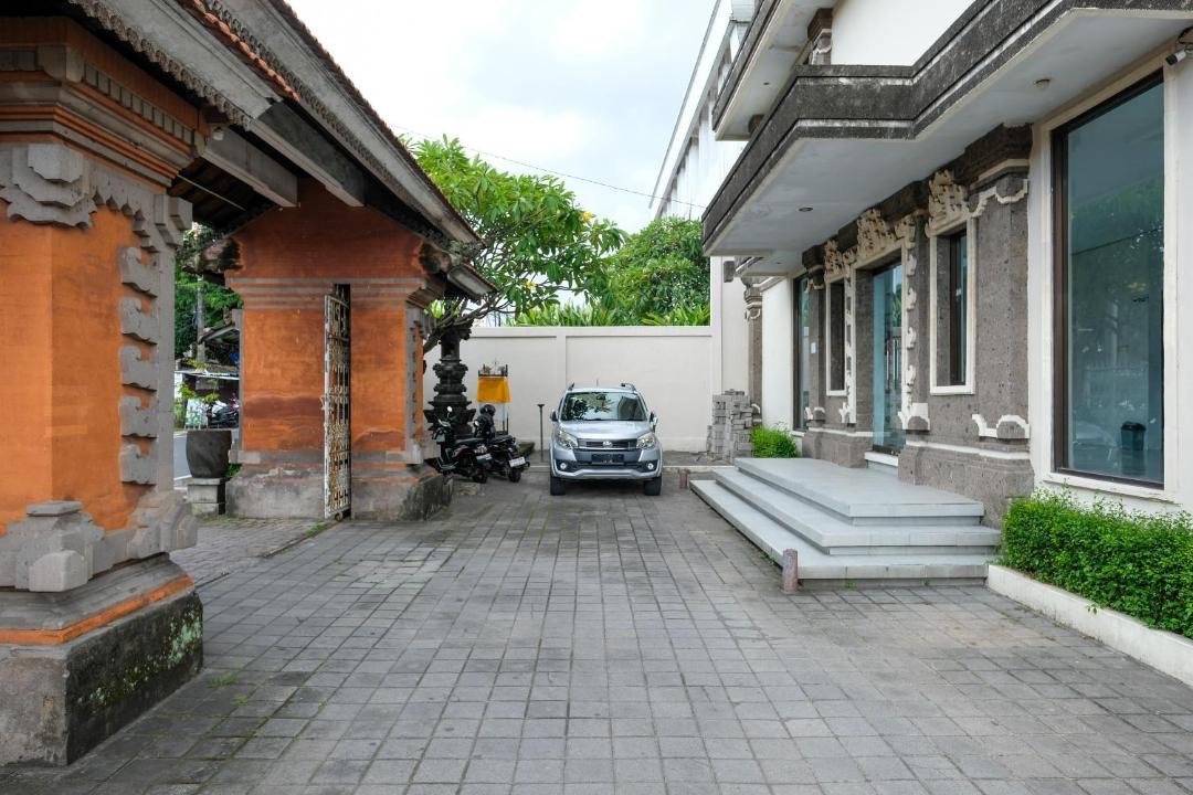 Photo of Others in Gatot Subroto