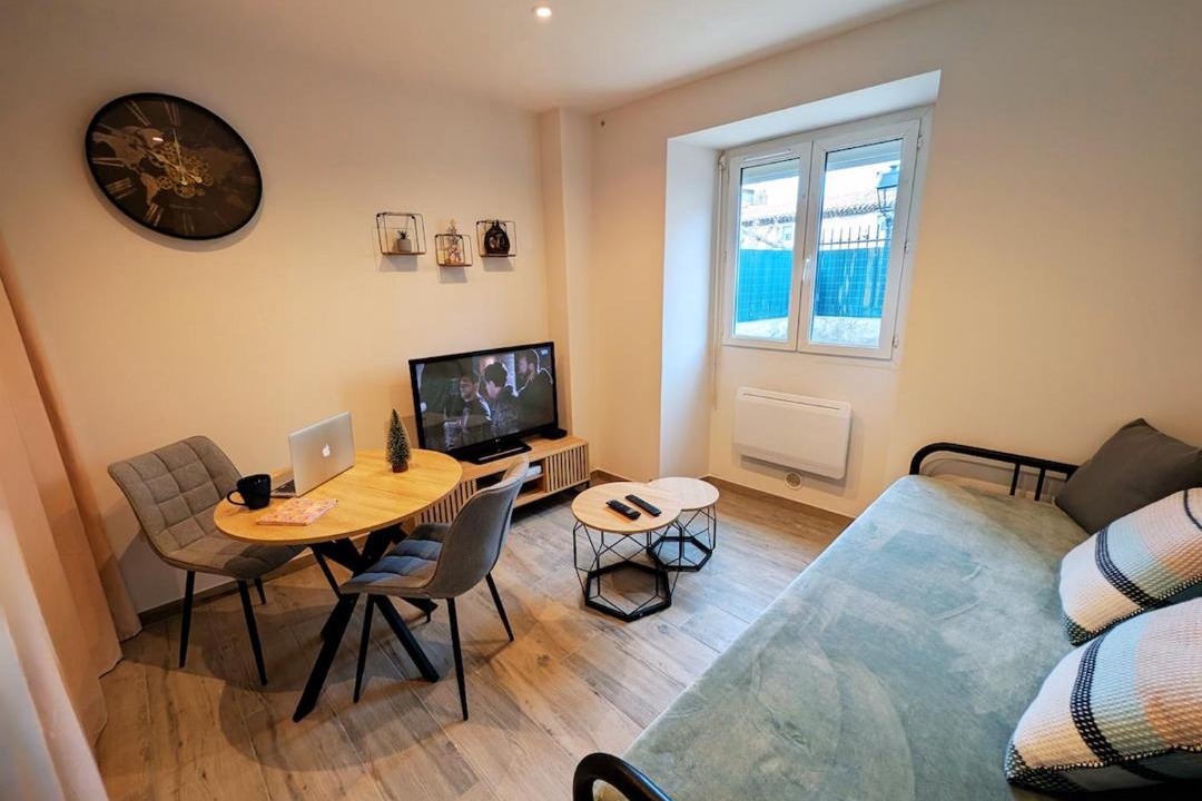 Photo of Others in Pezens