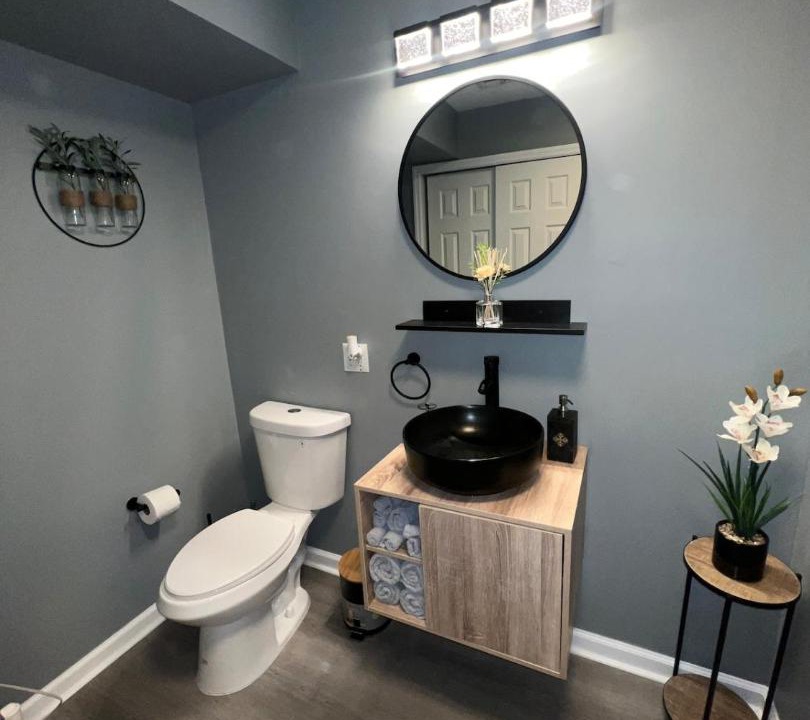 Photo of Bathroom in Orange