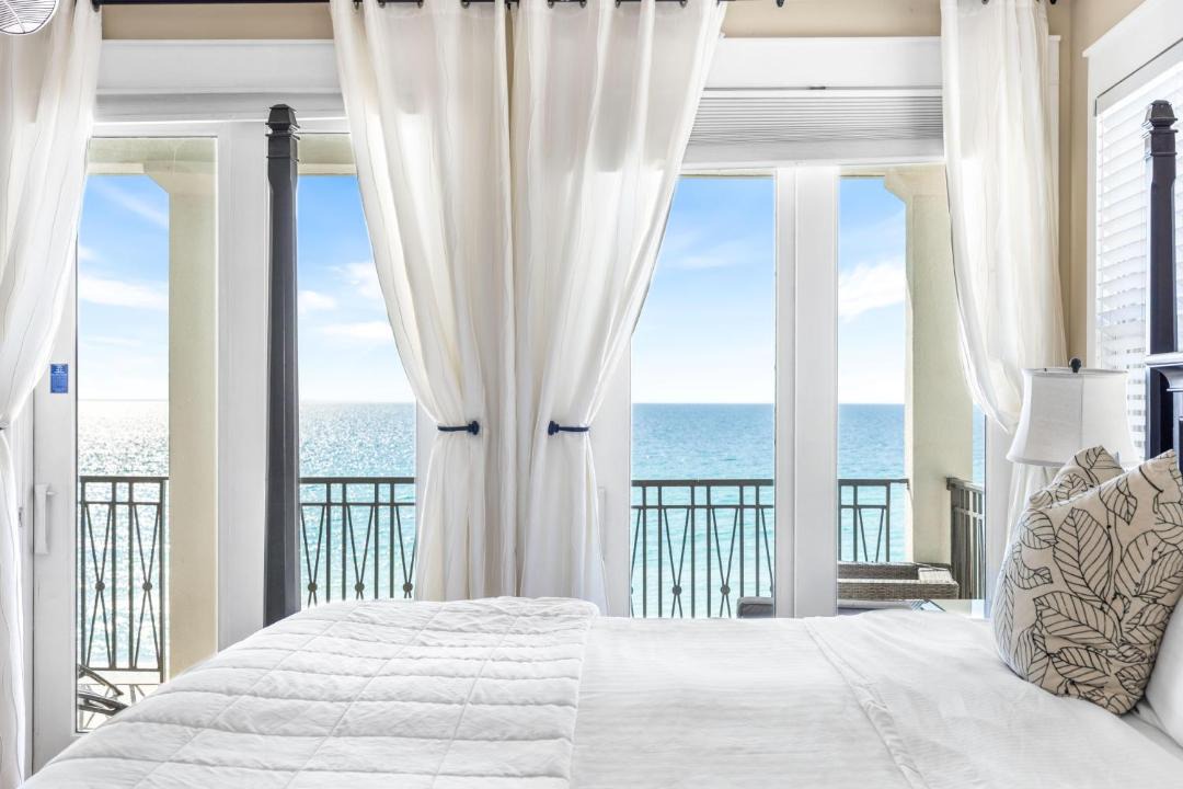 Photo of Others in Delos