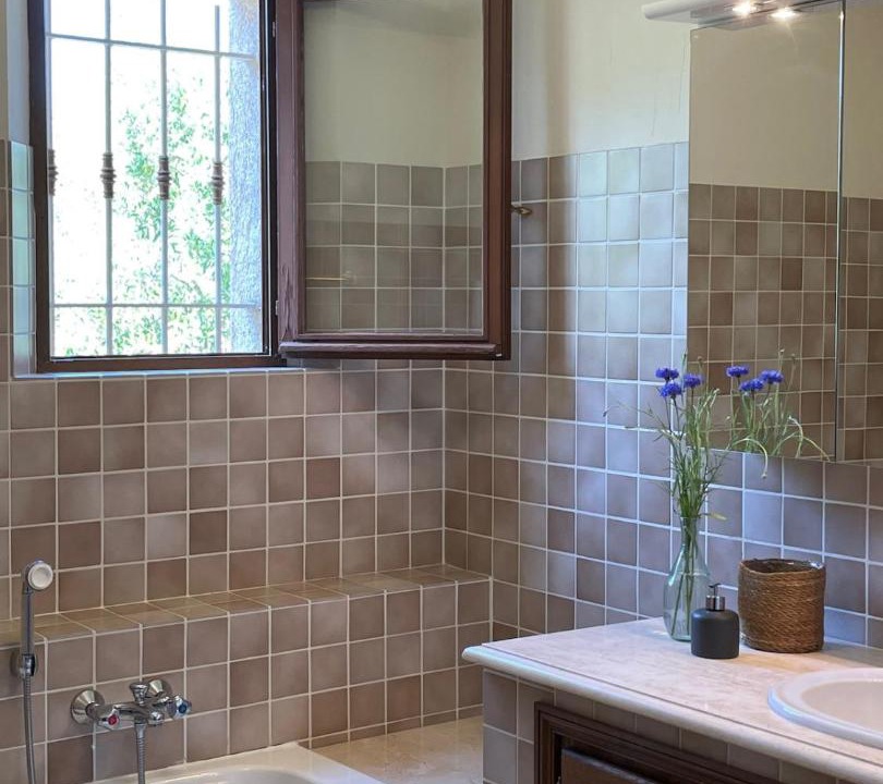 Photo of Bathroom in La Celle-sous-Gouzon