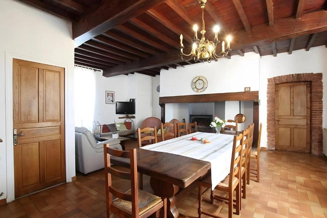 Photo of Others in Pontiacq-Viellepinte