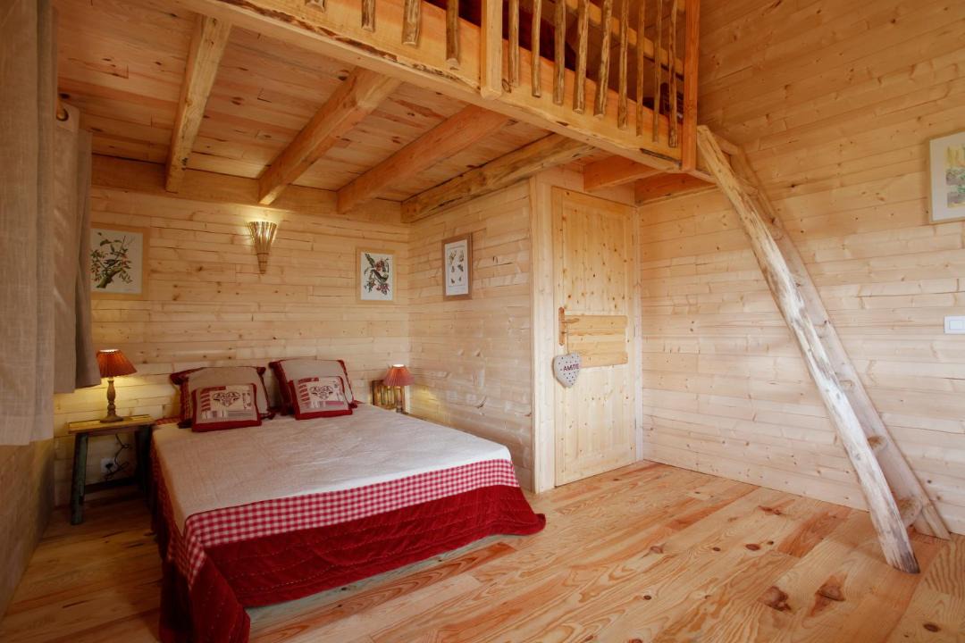 Photo of Others in Arbis