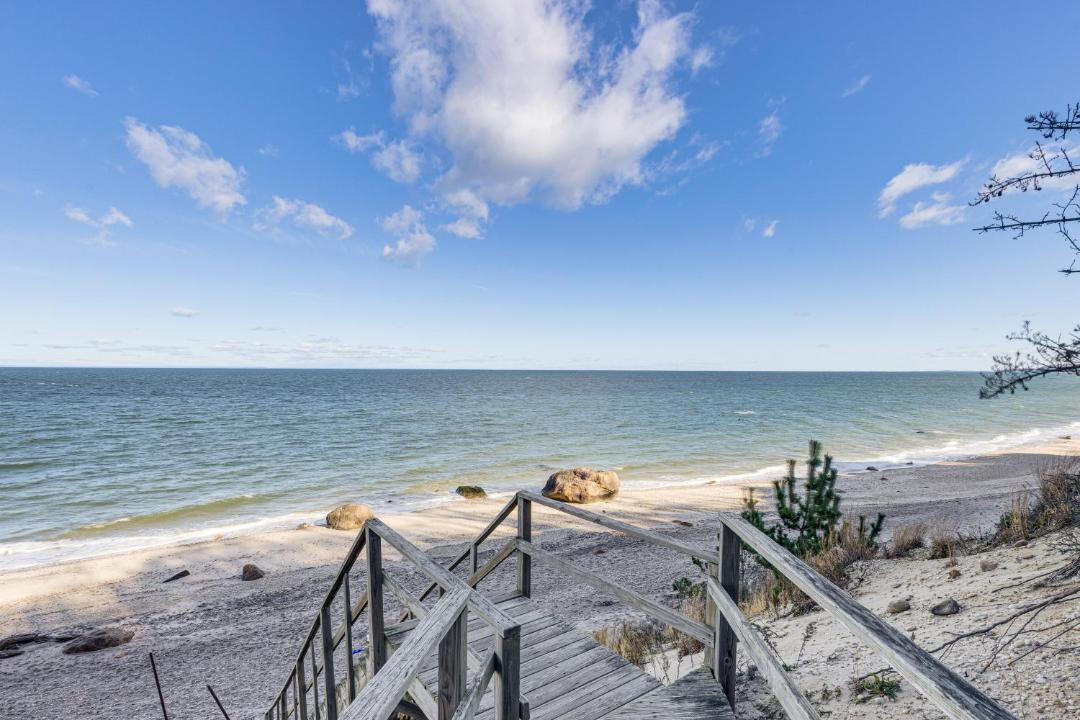 Photo of Others in Baiting Hollow