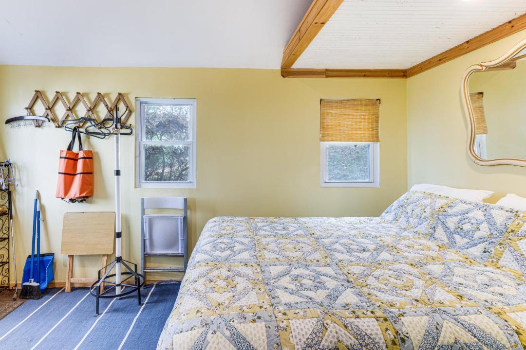 Photo of Bedroom in Baiting Hollow