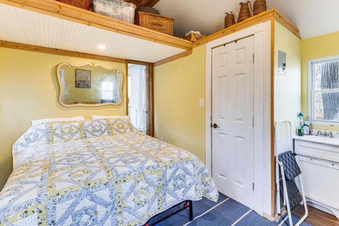 Photo of Bedroom in Baiting Hollow
