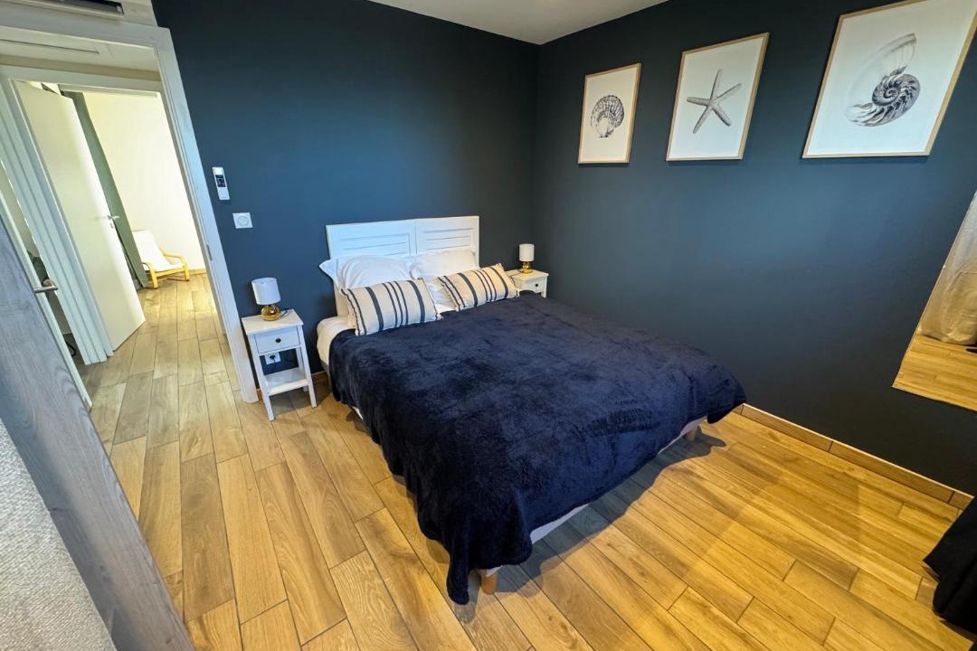 Photo of Bedroom in Saint-Come-de-Fresne