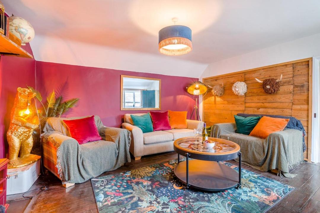 Photo of Others in Ozleworth