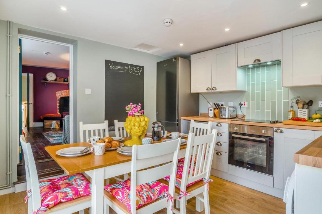 Photo of Others in Ozleworth