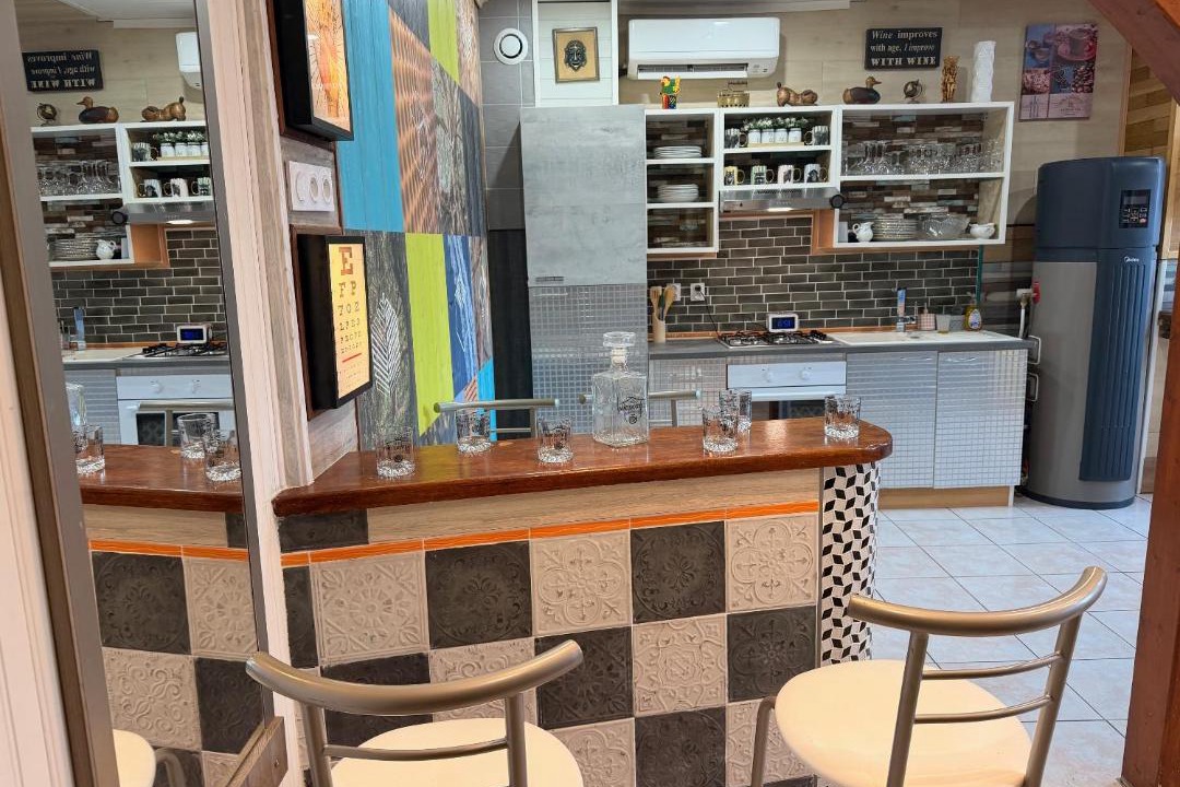 Photo of Others in Marconne