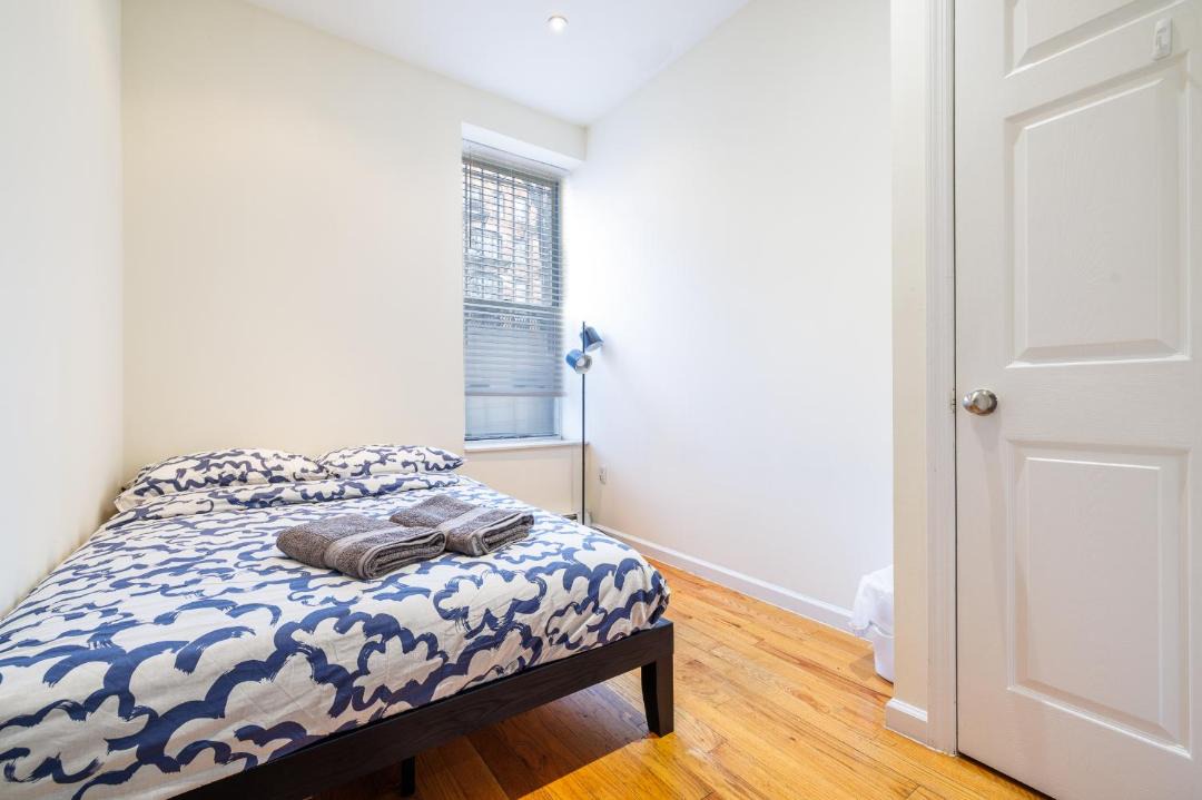 Photo of Others in Manhattan Valley