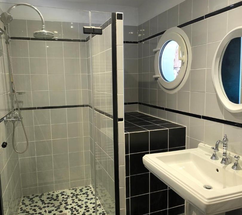 Photo of Bathroom in Vars-sur-Roseix