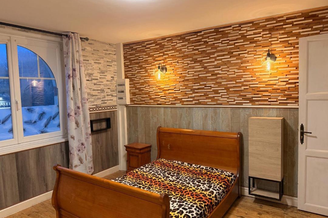 Photo of Others in Marconne