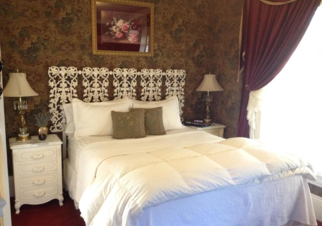 Photo of Others in Weaverville