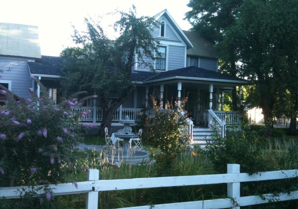 Photo of Others in Weaverville