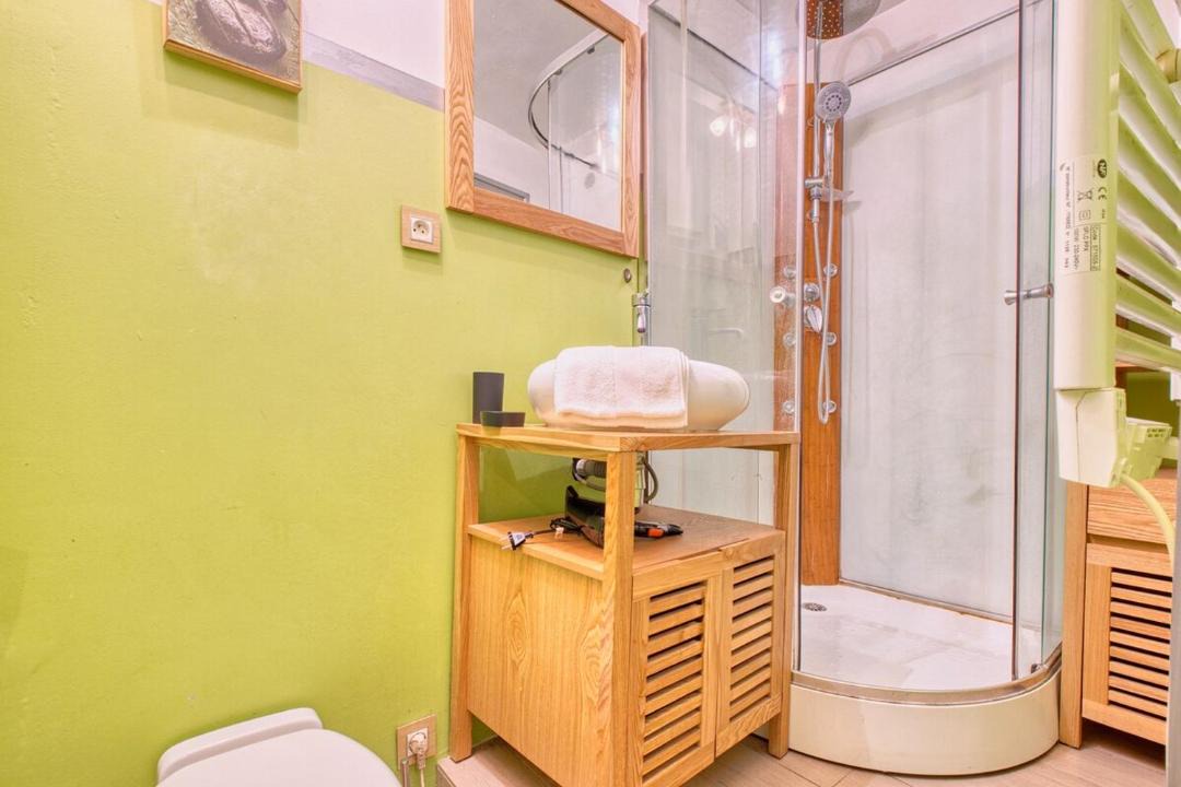 Photo of Bathroom in Perigueux