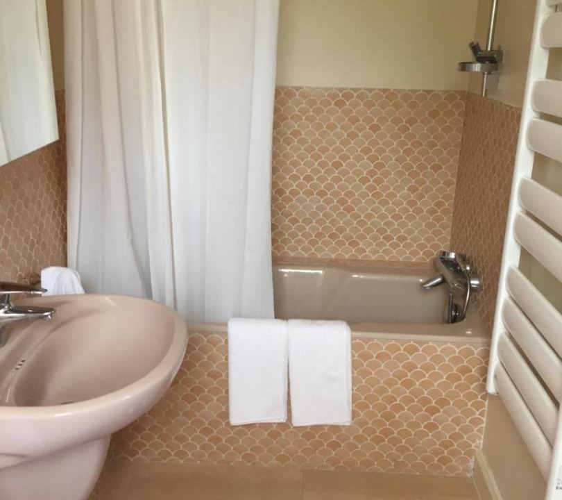 Photo of Bathroom in Saint Germain les Arpajon