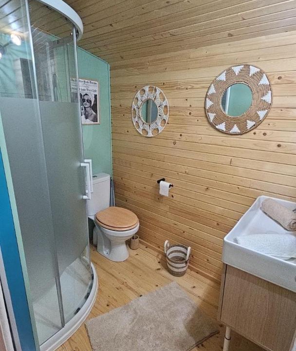 Photo of Bathroom in Veaugues