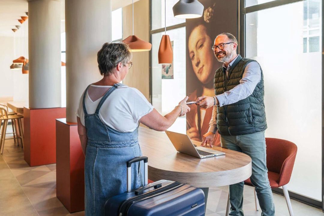 Photo of Others in Miroir - Batignolles